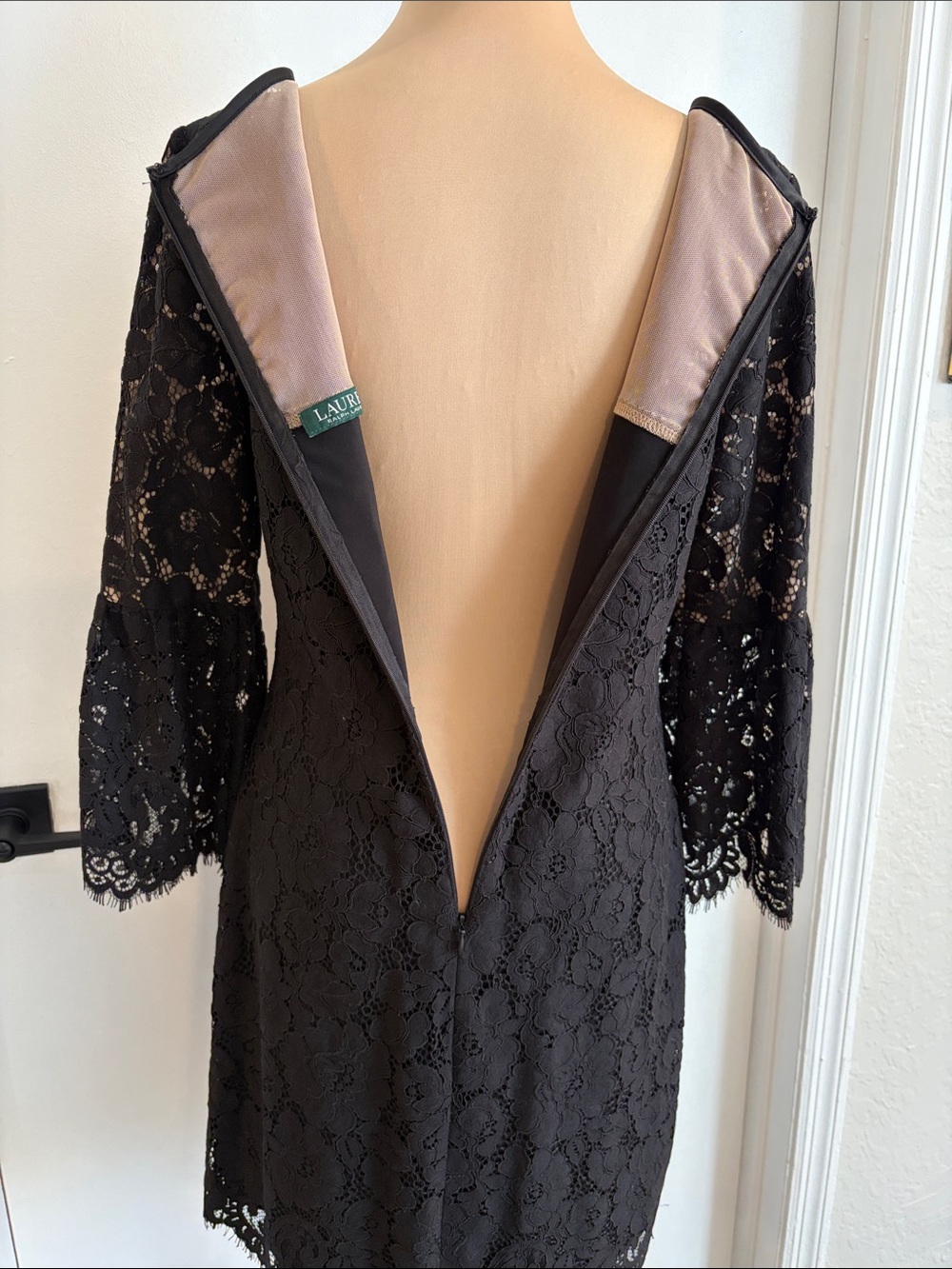 Lauren Ralph Lauren black mini dress with lace overlay 3/4 sleeves zip up back 6 - Picture 7 of 8